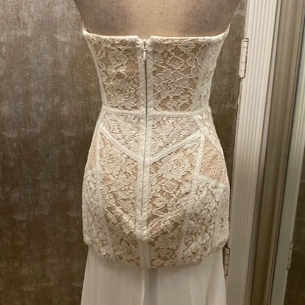 Bcbg Maxazria Elegant White Strapless Lace Dress, US2 - Picture 10 of 14